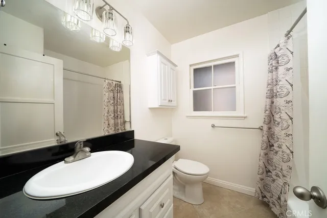 $5,000 | 2542 Vuelta Grande Avenue, Long Beach, CA 90815