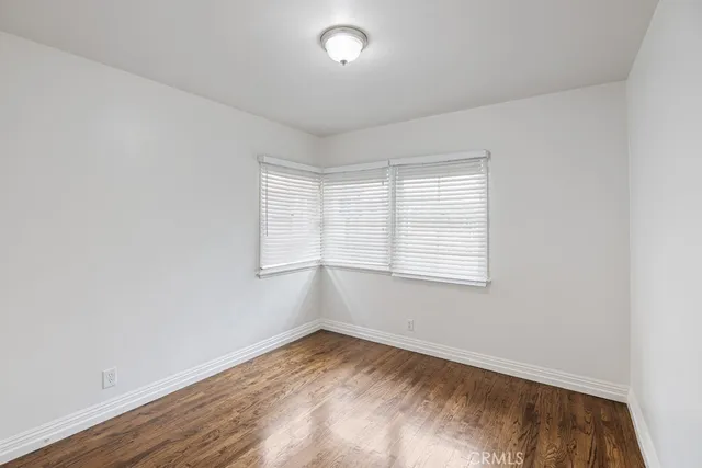 $5,000 | 2542 Vuelta Grande Avenue, Long Beach, CA 90815