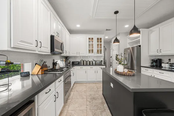 $554,900 | 1931 Enchanted Park Drive, Spring, TX 77386