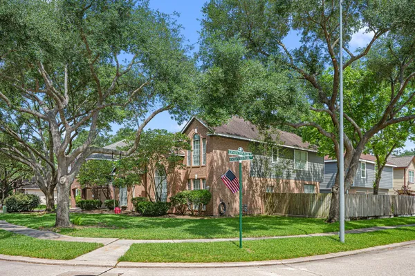 $554,900 | 1931 Enchanted Park Drive, Spring, TX 77386