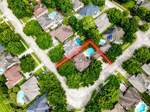 $554,900 | 1931 Enchanted Park Drive, Spring, TX 77386