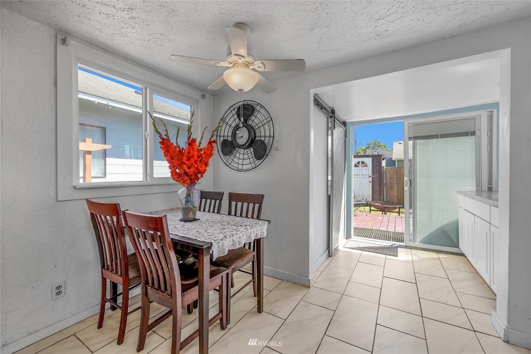 2327 Harrison Avenue Everett, WA 98201 - Photo 11 of 25