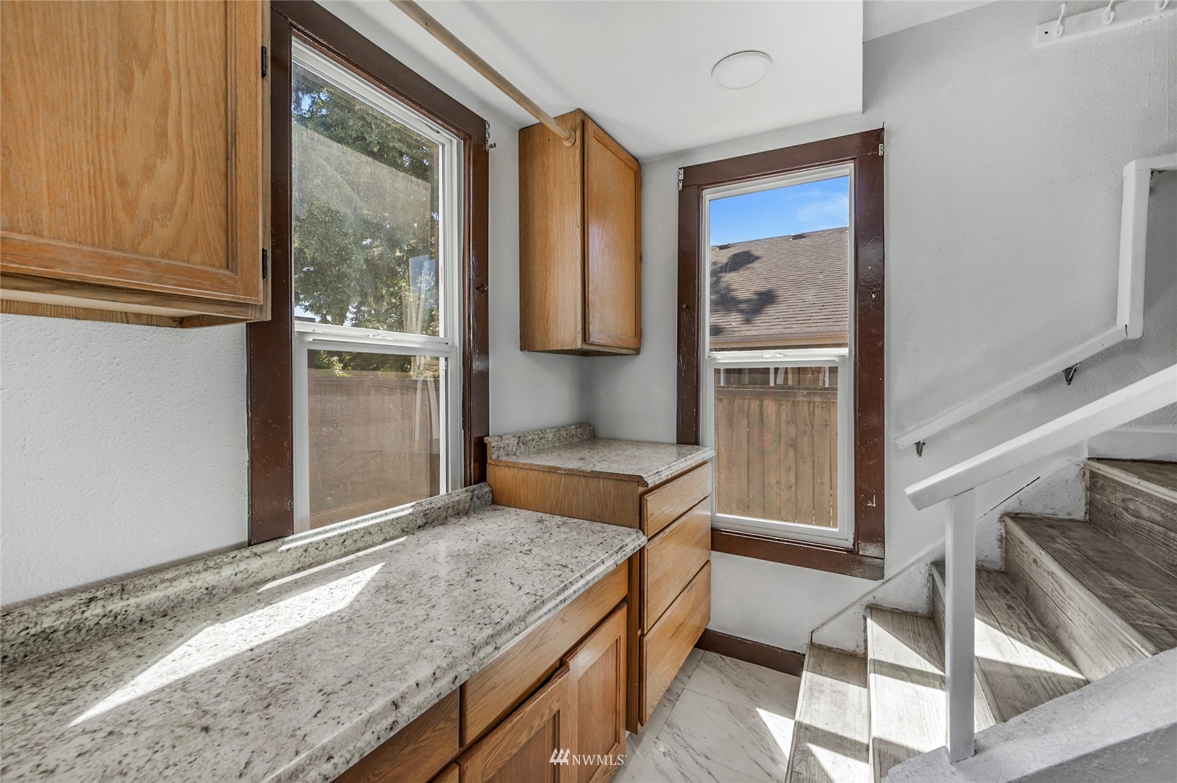 2327 Harrison Avenue Everett, WA 98201 - Photo 14 of 25