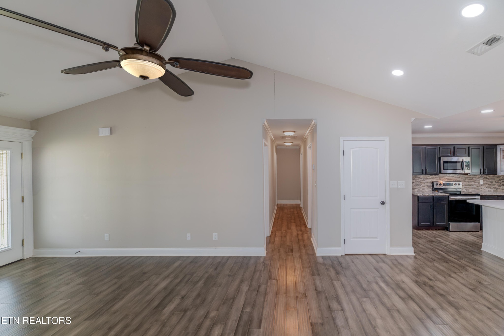 712 Hunter Crest Road Maryville, TN 37803 - Photo 8 of 27 Gallery Image 8
