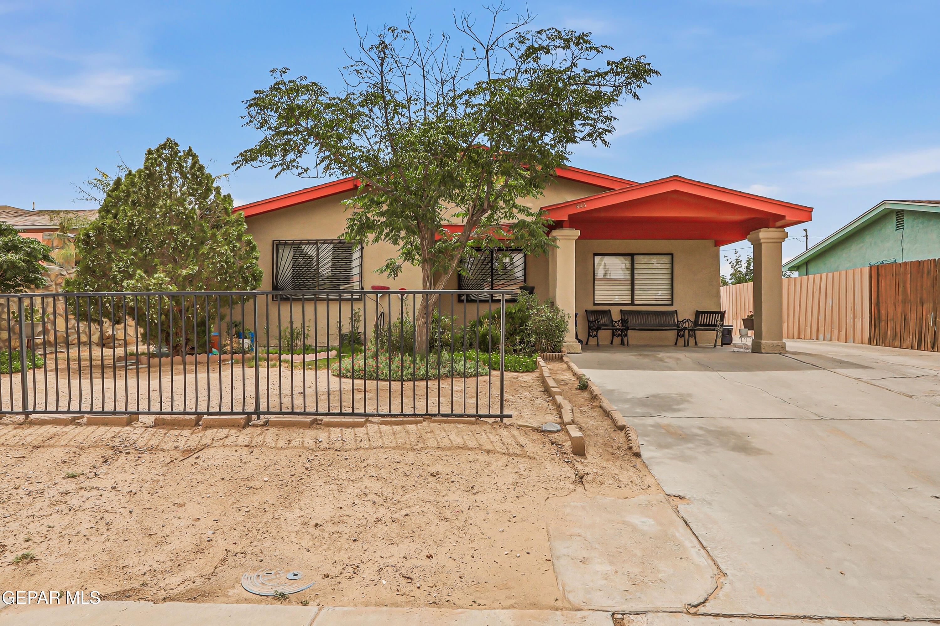 843 Granite Street Anthony, NM 88021 - Photo 1 of 24 Front