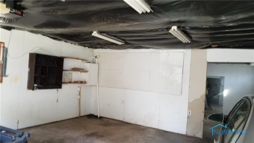 2048 Mansfield Road Toledo, OH 43613 - Photo 18 of 19 Gallery Image 18