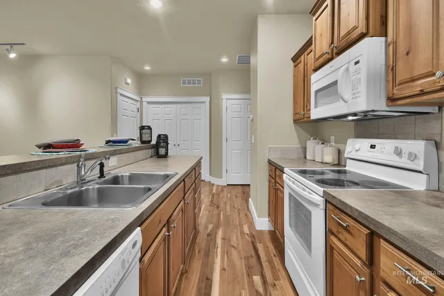 $309,995 | 2324 Wood Springs Avenue, Caldwell, ID 83605