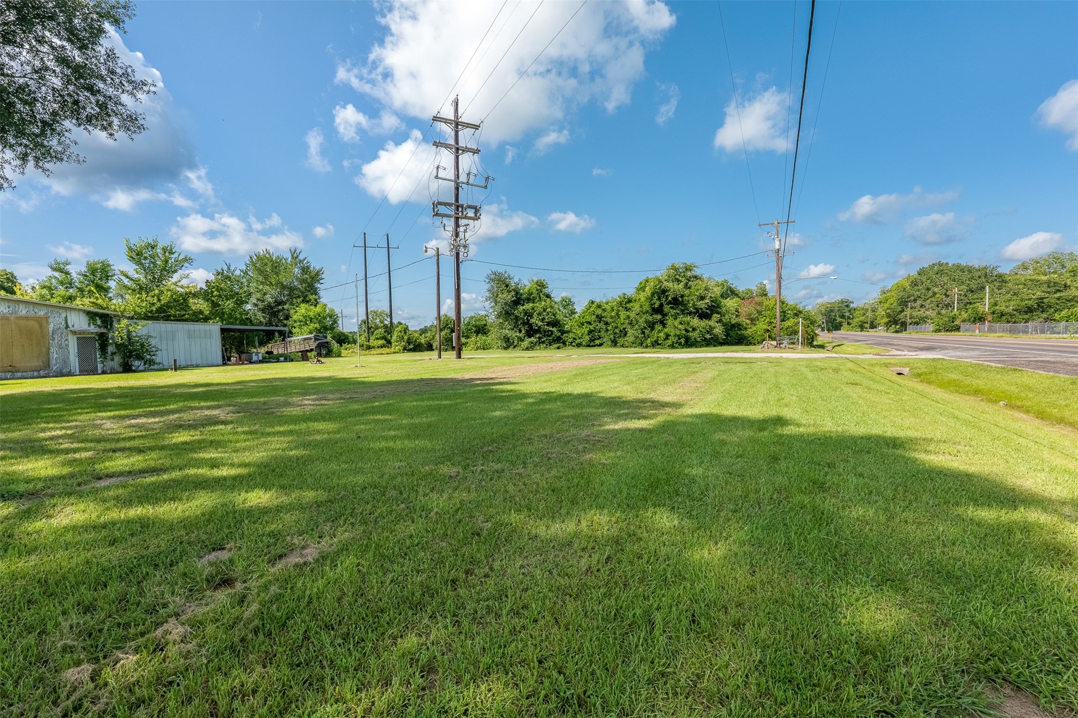 349 East N Highway Trinity, TX 75862 - Photo 9 of 25