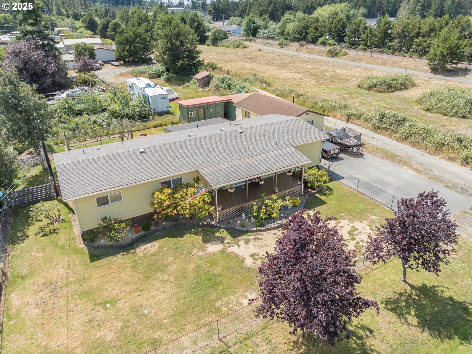 185 North 6th Street Lakeside, OR 97449 - Photo 37 of 47
