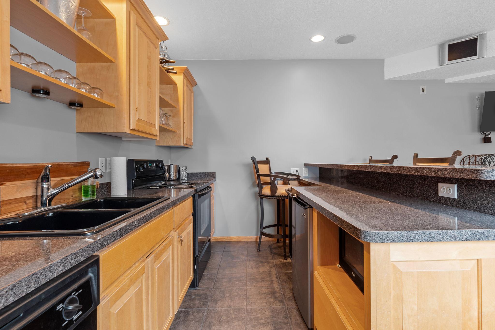 9519 Marshall Road Eden Prairie, MN 55347 - Photo 49 of 56 Gallery Image 49