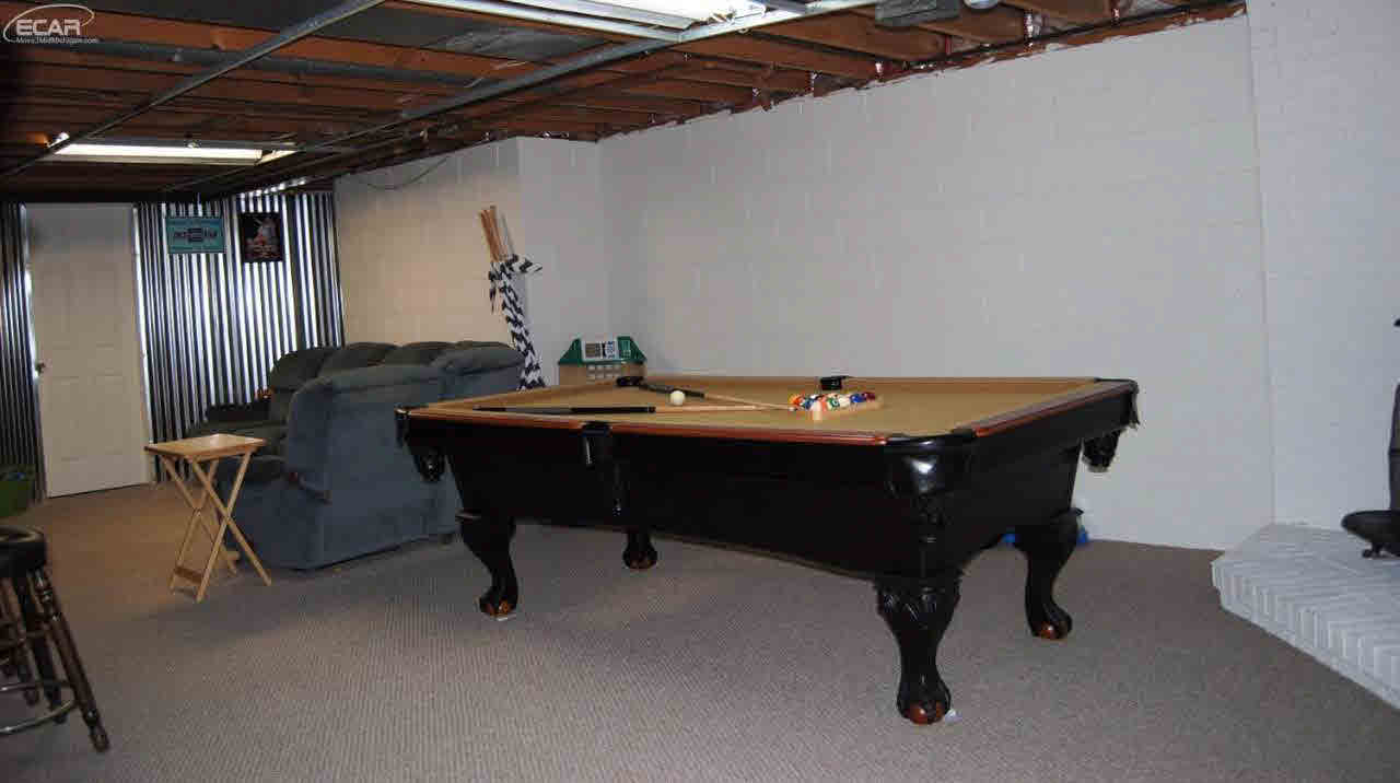 4330 Old Carriage Road Flint, MI 48507 - Photo 17 of 25 21260446-16.JPG