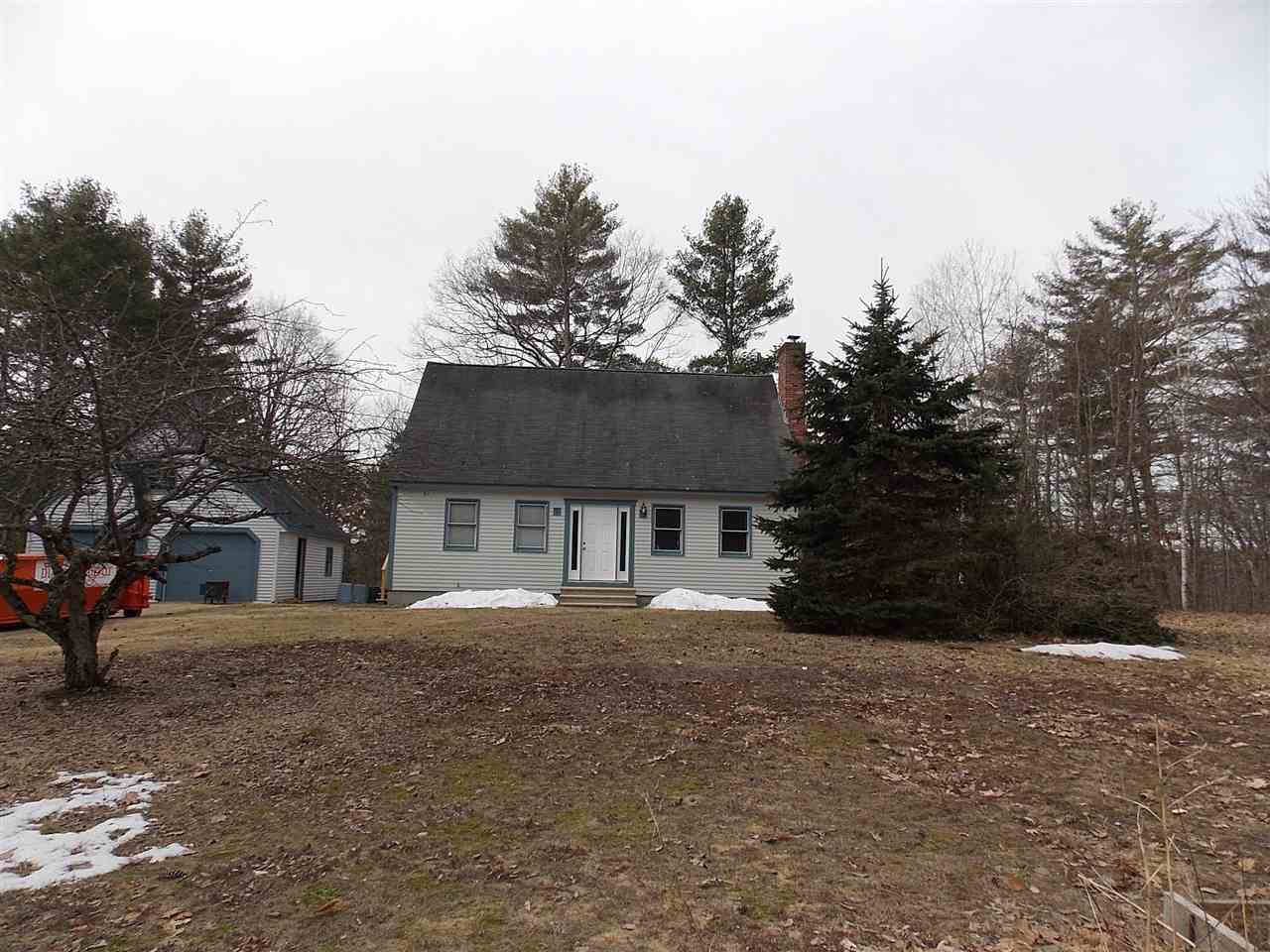 363 Goboro Road Epsom, NH 03234 - Photo 2 of 26