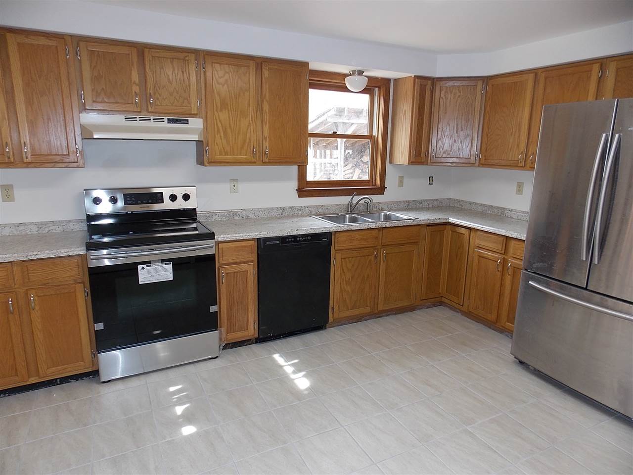 363 Goboro Road Epsom, NH 03234 - Photo 3 of 26