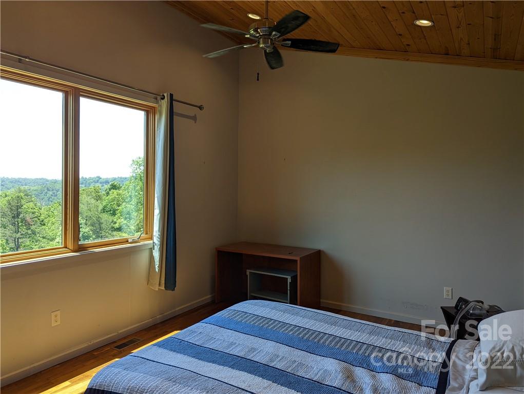 606 Coates Road Marshall, NC 28753 - Photo 15 of 23 Gallery Image 15