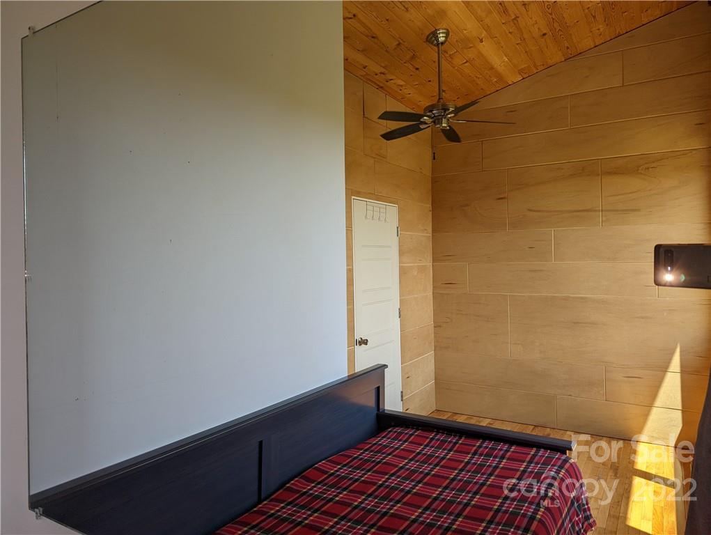 606 Coates Road Marshall, NC 28753 - Photo 18 of 23 Gallery Image 18