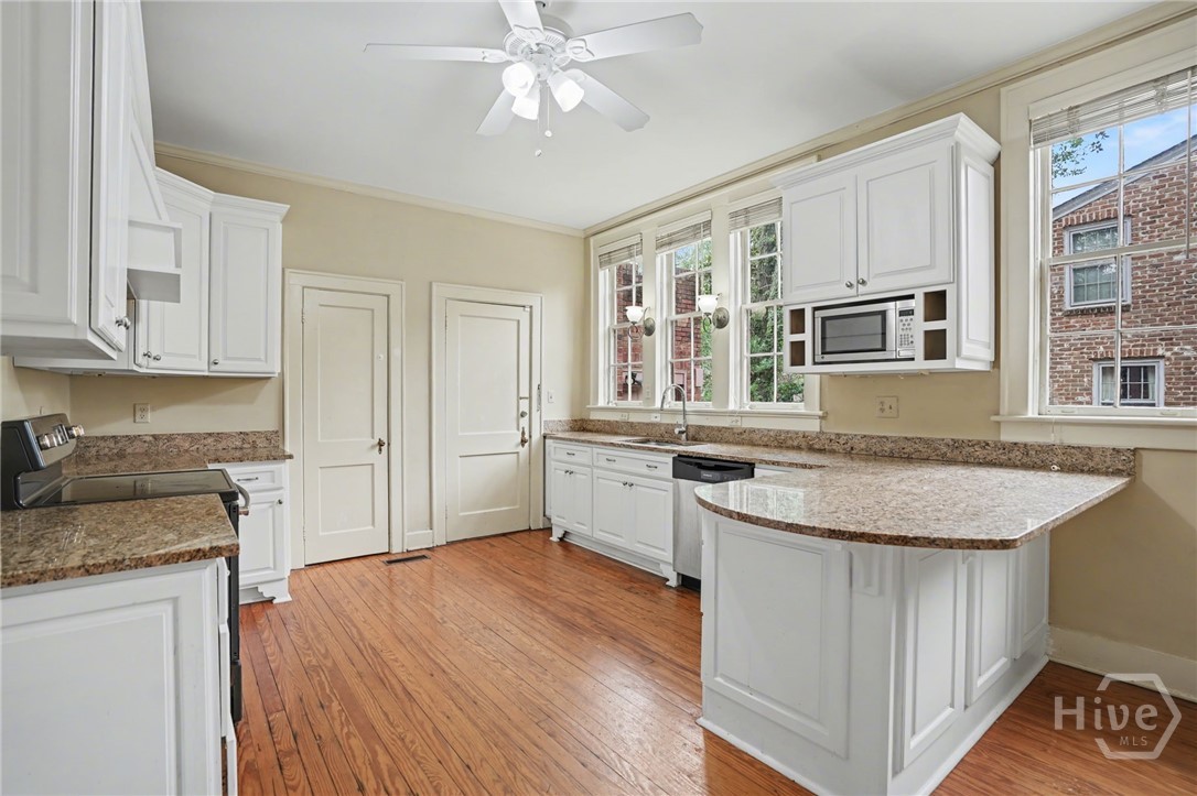 25 Washington Avenue Savannah, GA 31405 - Photo 11 of 44