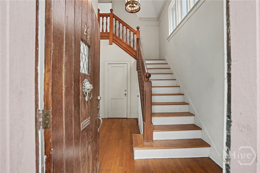 25 Washington Avenue Savannah, GA 31405 - Photo 3 of 44