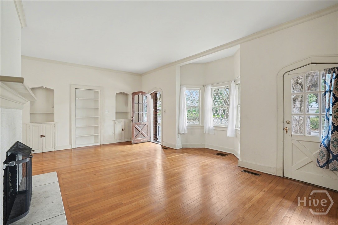 25 Washington Avenue Savannah, GA 31405 - Photo 5 of 44