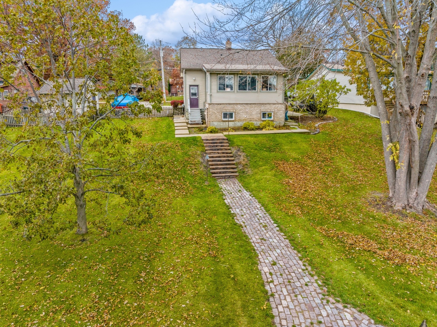 38361 North Primrose Path Spring Grove, IL 60081 - Photo 2 of 30 Gallery Image 2