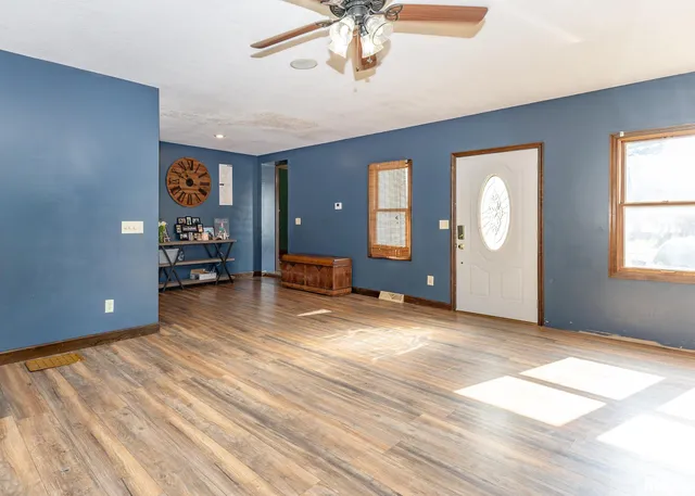 $149,900 | 111 North West Street, Cambridge, IL 61238