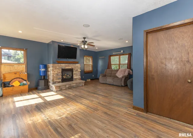 $149,900 | 111 North West Street, Cambridge, IL 61238