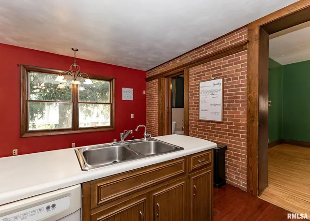 $149,900 | 111 North West Street, Cambridge, IL 61238