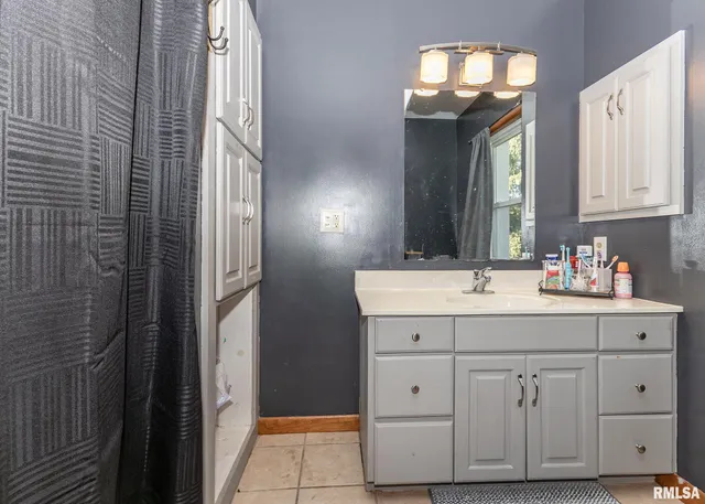 $149,900 | 111 North West Street, Cambridge, IL 61238