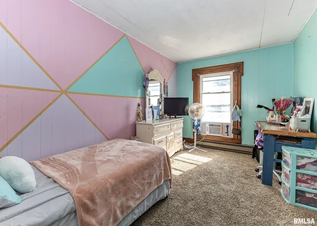 $149,900 | 111 North West Street, Cambridge, IL 61238