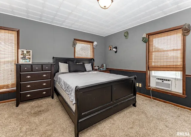 $149,900 | 111 North West Street, Cambridge, IL 61238