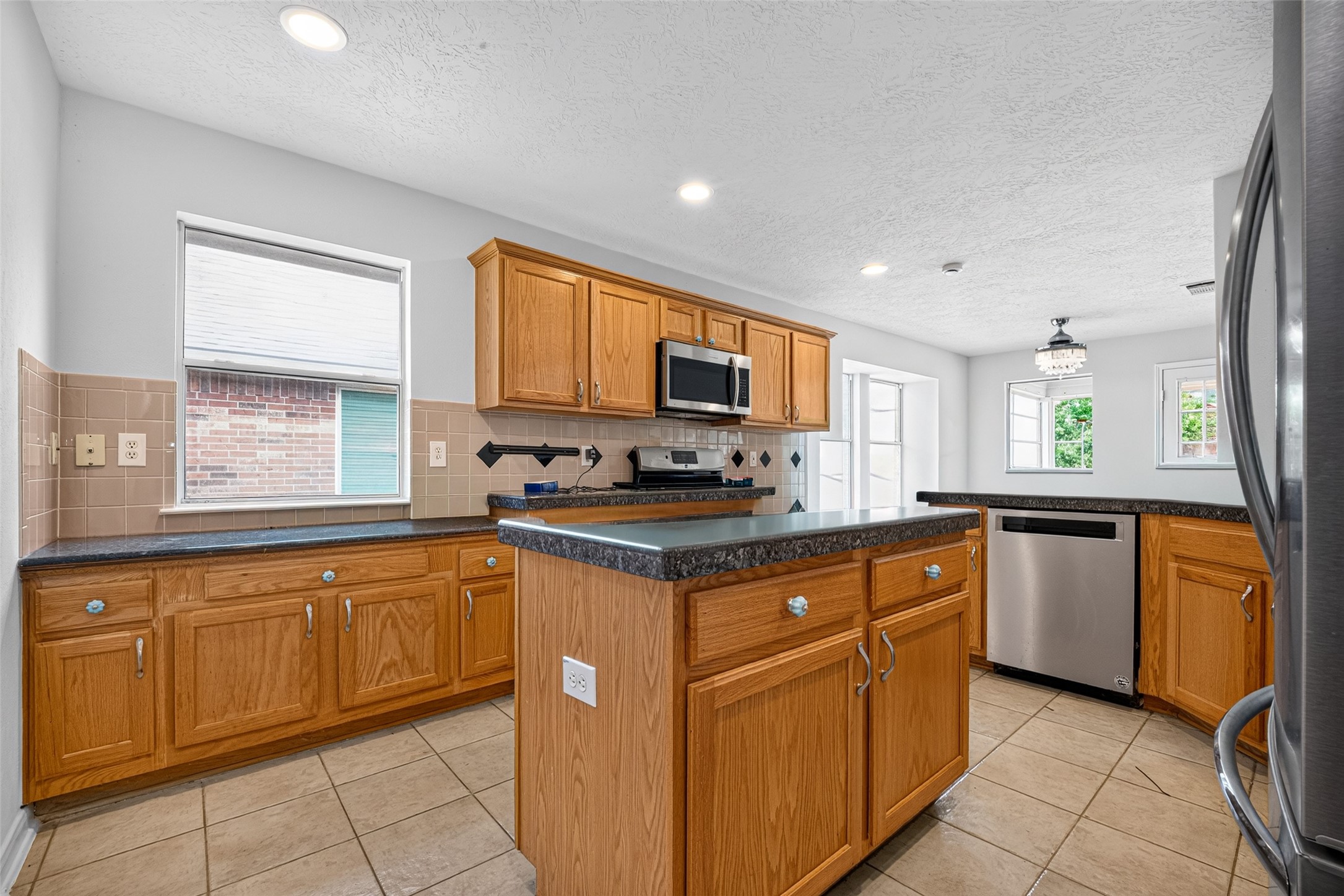 2127 Hannover Way Spring, TX 77388 - Photo 21 of 44 Gallery Image 21