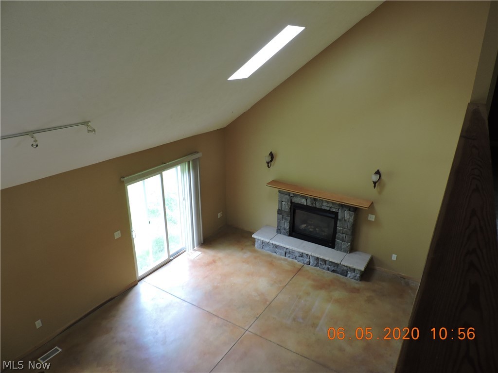 7099 Middle Ridge Road Madison, OH 44057 - Photo 7 of 22