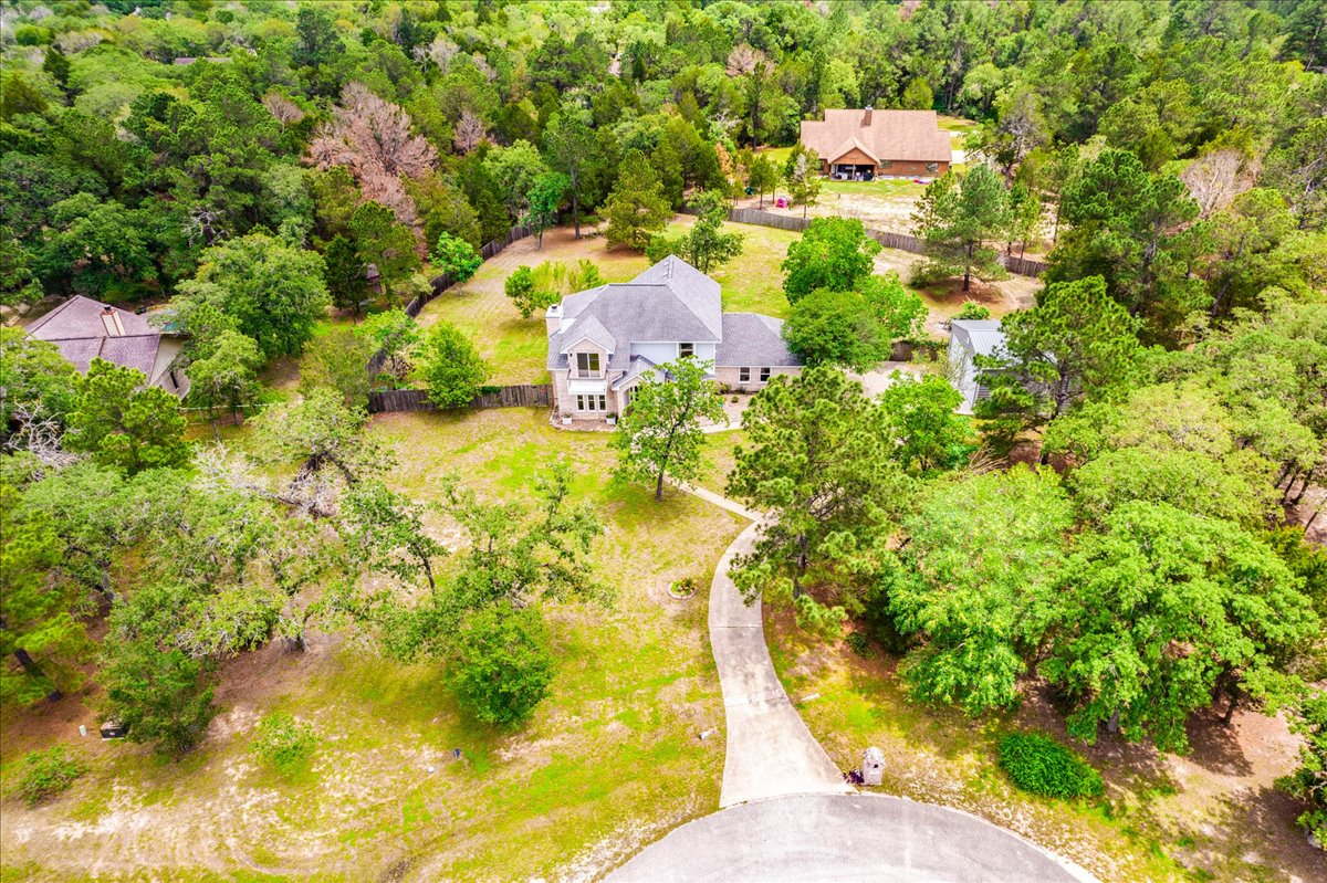 171 Pin Oak Crossing Elgin, TX 78621 - Photo 3 of 39