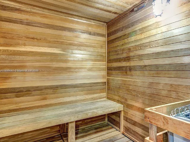 a view of house with a yard