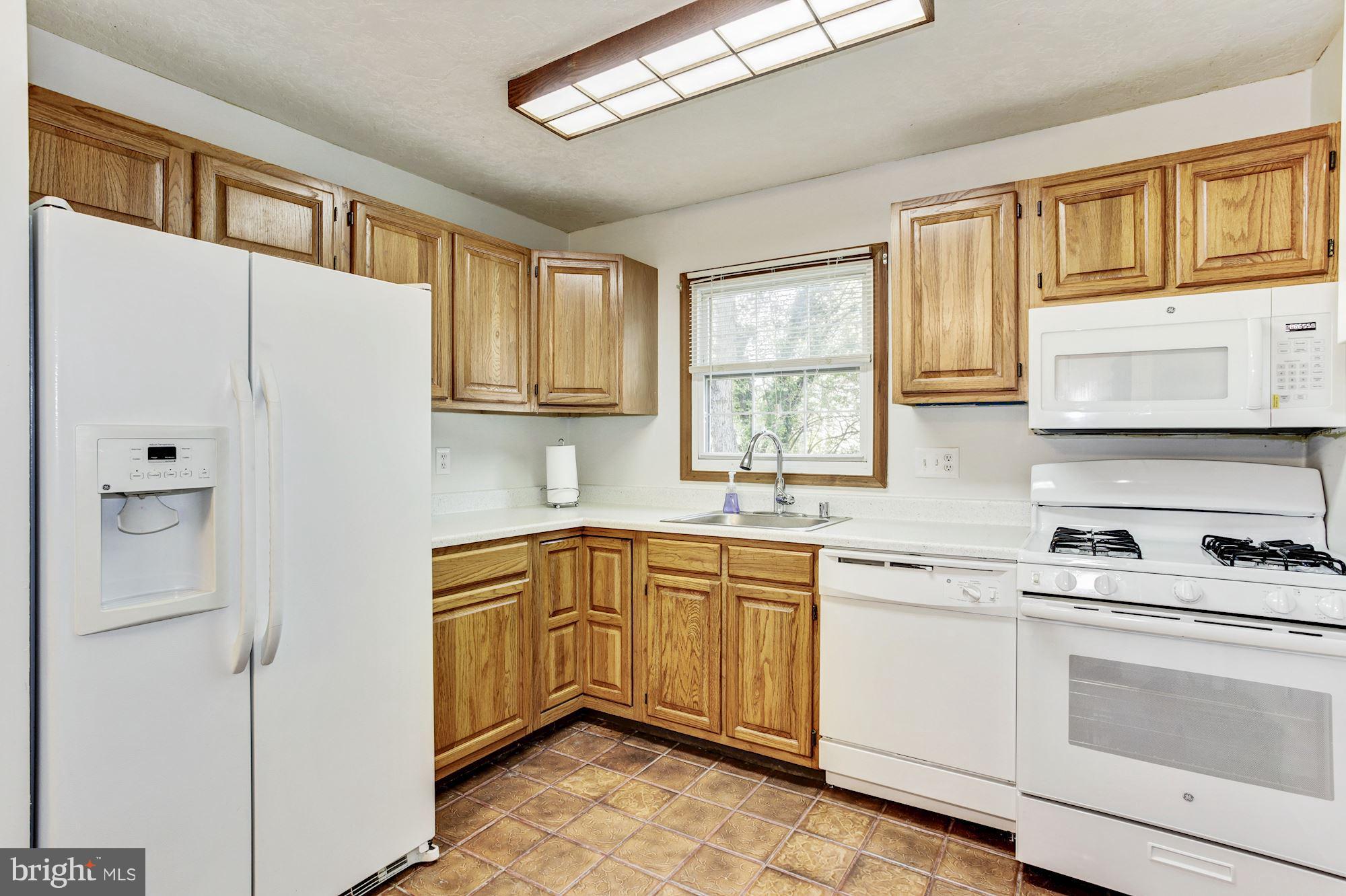 6517 Haystack Road Alexandria, VA 22310 - Photo 11 of 23 Kitchen