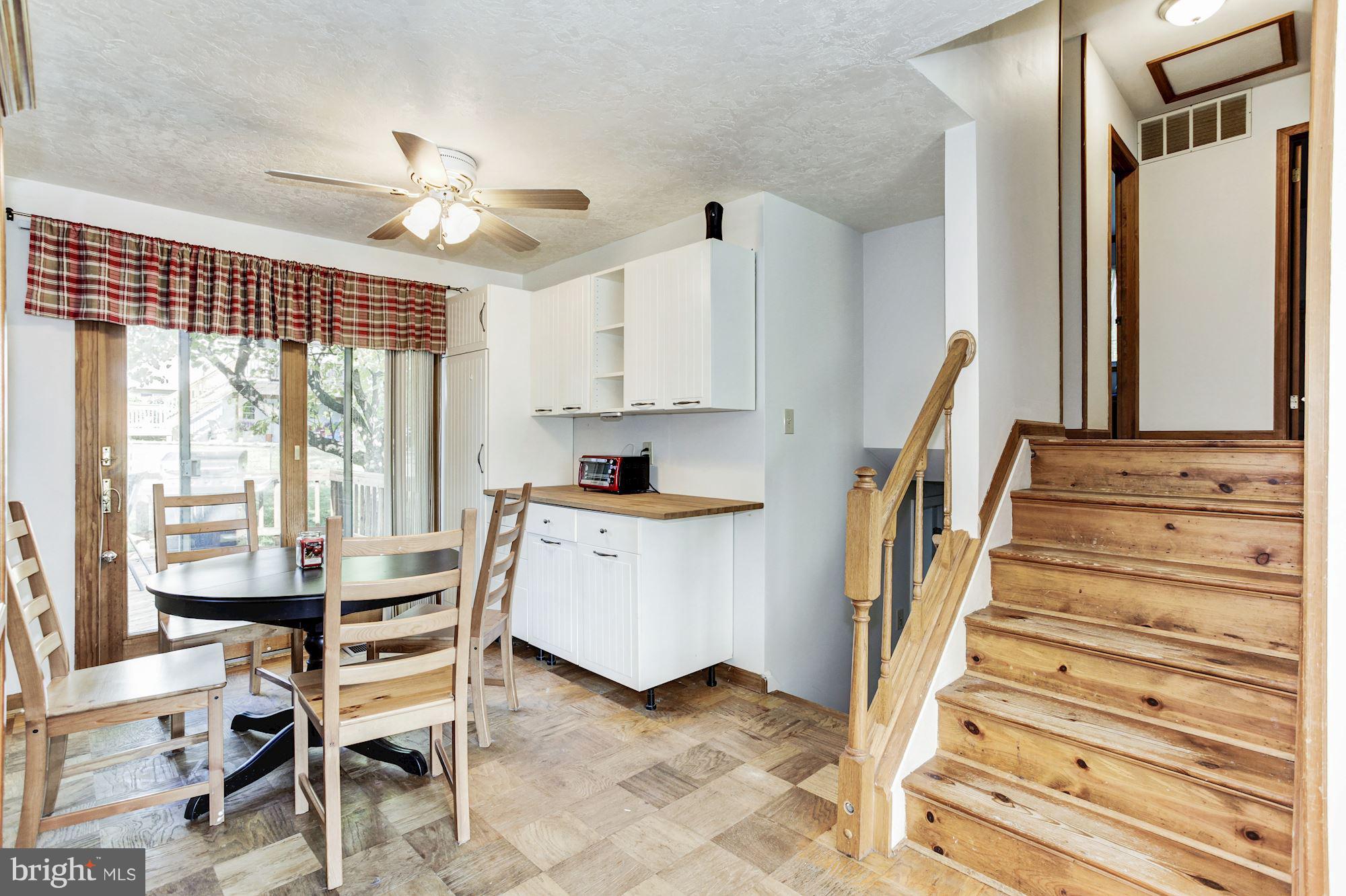 6517 Haystack Road Alexandria, VA 22310 - Photo 7 of 23 Interior (General)