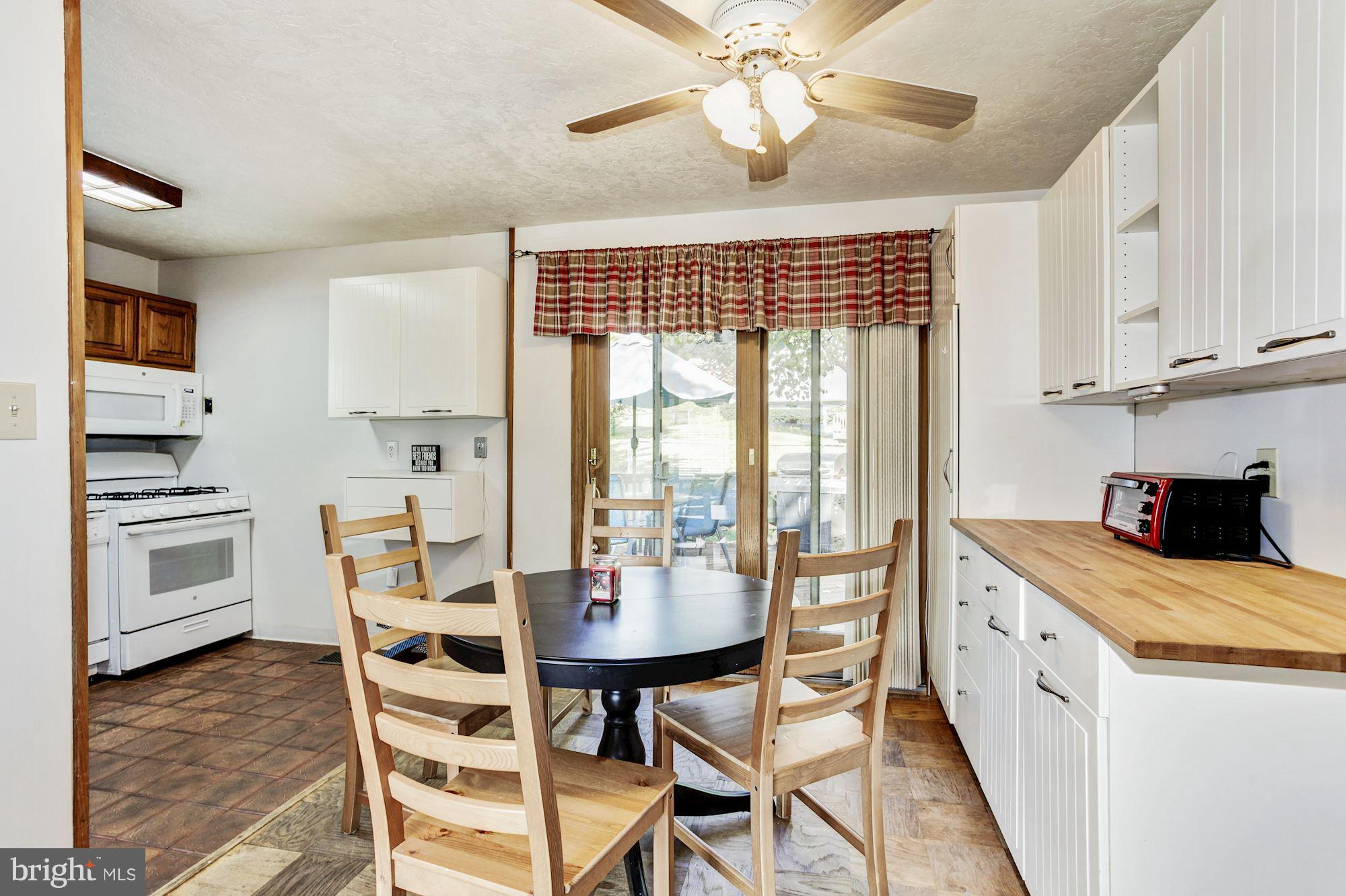 6517 Haystack Road Alexandria, VA 22310 - Photo 9 of 23 Interior (General)