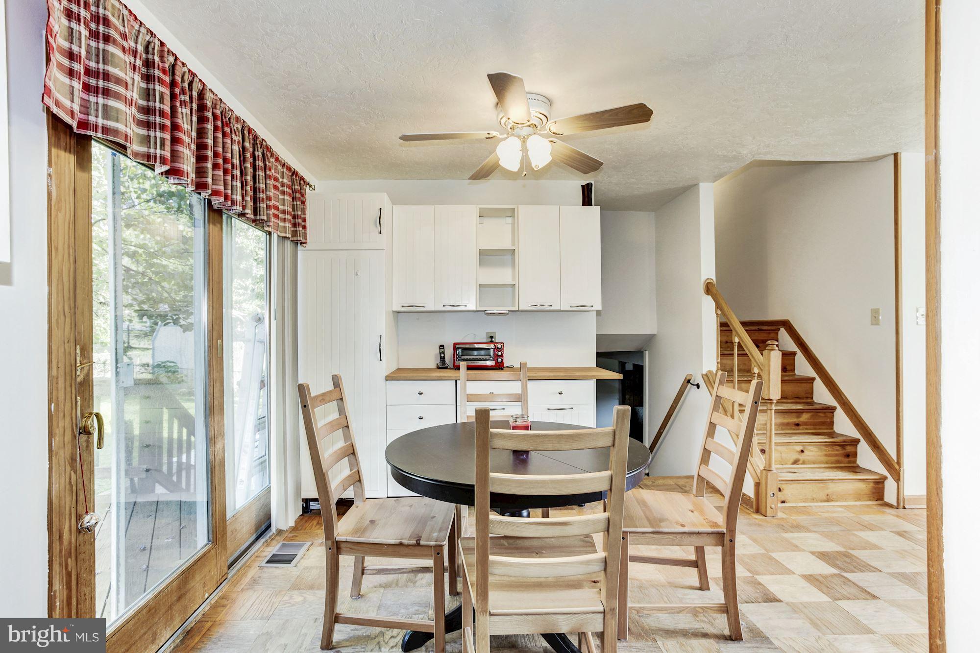 6517 Haystack Road Alexandria, VA 22310 - Photo 10 of 23 Interior (General)