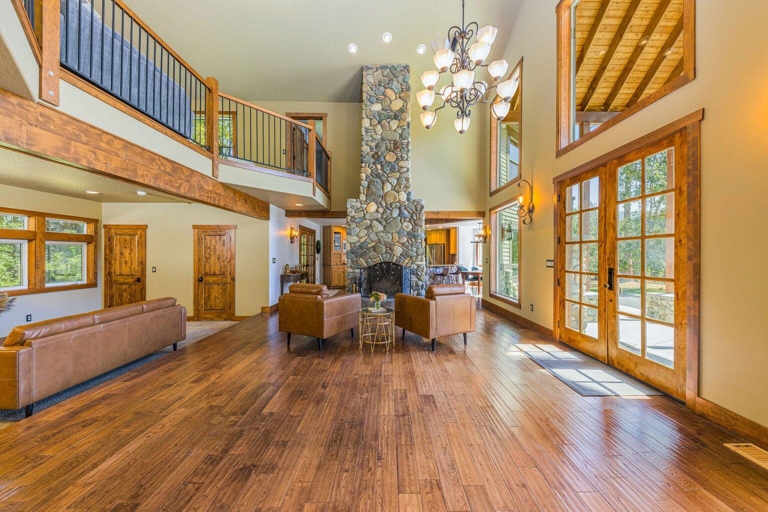400 Tetherow Road Williams, OR 97544 - Photo 4 of 60 5
