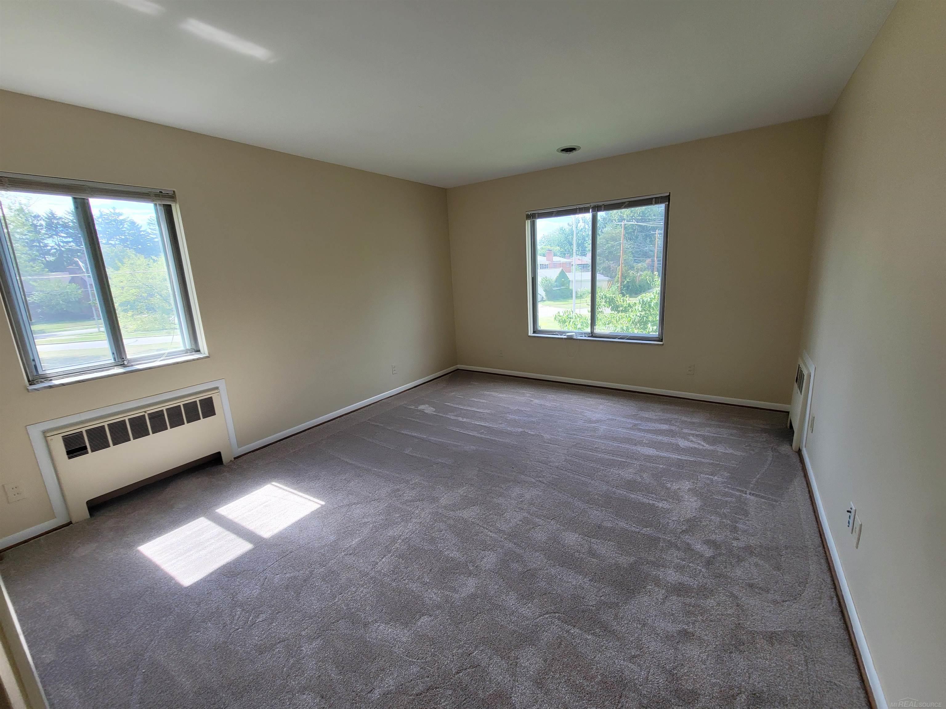 15818 Windmill Point Grosse Pointe, MI 48230 - Photo 17 of 29