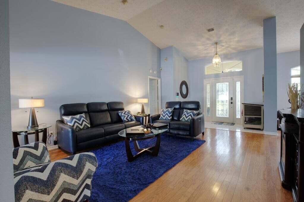 4782 Northwest Ever Road Port St. Lucie, FL 34983 - Photo 5 of 16 Livingroom2