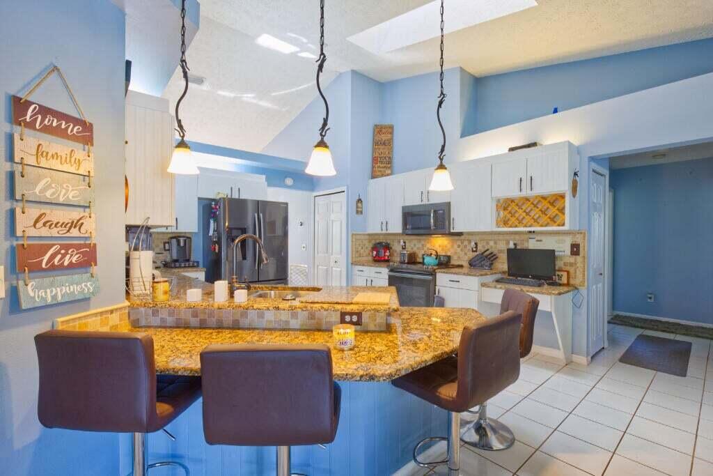 4782 Northwest Ever Road Port St. Lucie, FL 34983 - Photo 7 of 16 Kitchen1