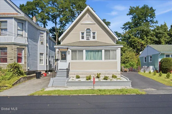 $285,000 | 1101 Van Velsen Street, Schenectady, NY 12303