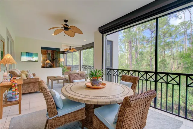 $1,595,000 | 2855 Tiburon Boulevard East, Unit 102, Naples, FL 34109