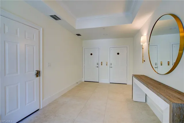 $1,595,000 | 2855 Tiburon Boulevard East, Unit 102, Naples, FL 34109