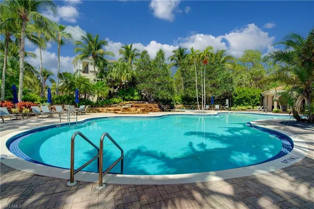 $1,595,000 | 2855 Tiburon Boulevard East, Unit 102, Naples, FL 34109