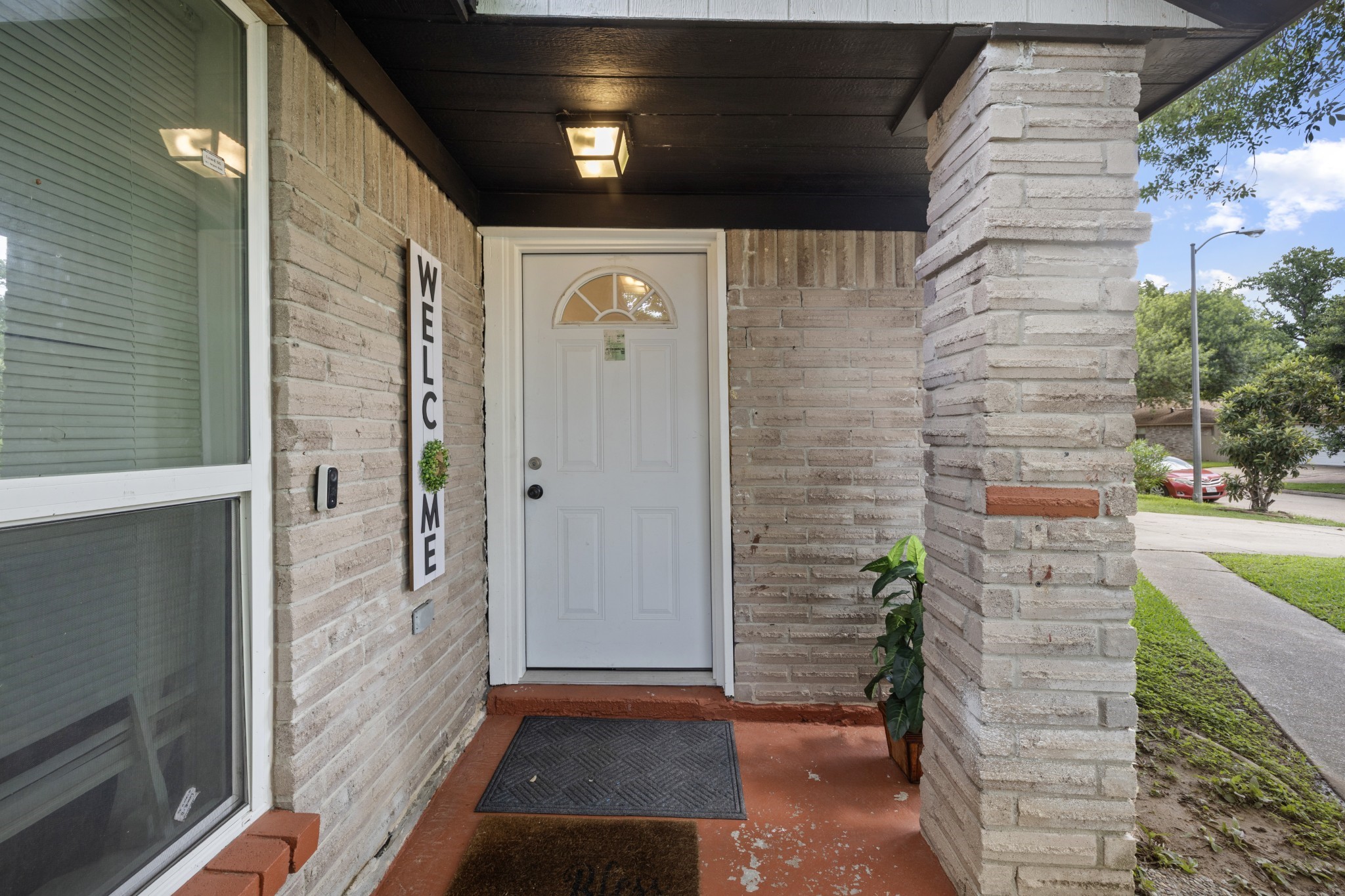 3823 Shadow Trail Houston, TX 77084 - Photo 6 of 29 a view of an entryway of the house