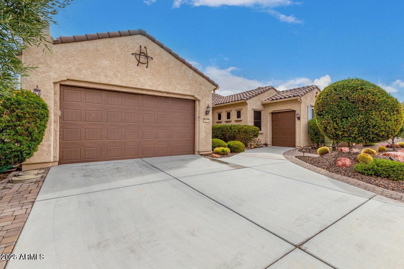 26952 West Marco Polo Road Buckeye, AZ 85396 - Photo 4 of 47 20220727091939007459000000-o