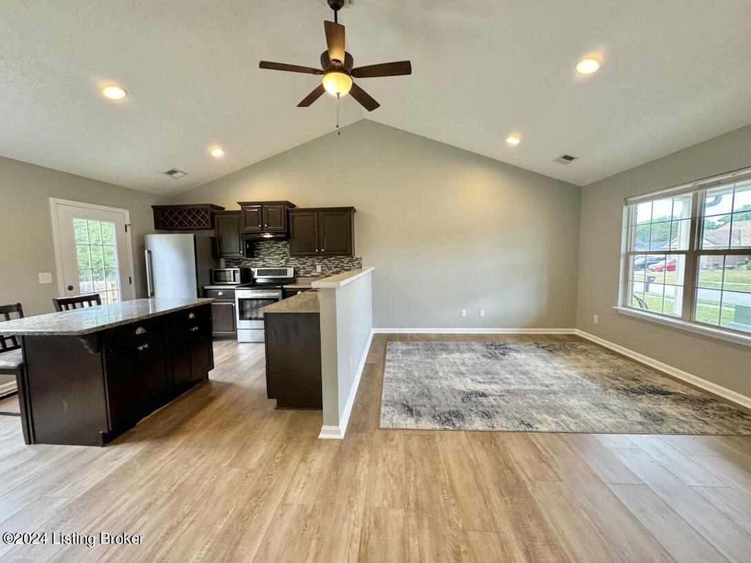 478 Madison Rae Boulevard Shepherdsville, KY 40165 - Photo 8 of 33 8