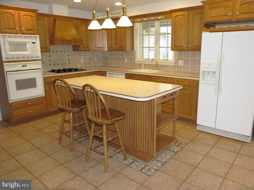 215 Taylor Road York, PA 17406 - Photo 12 of 36 Gallery Image 12