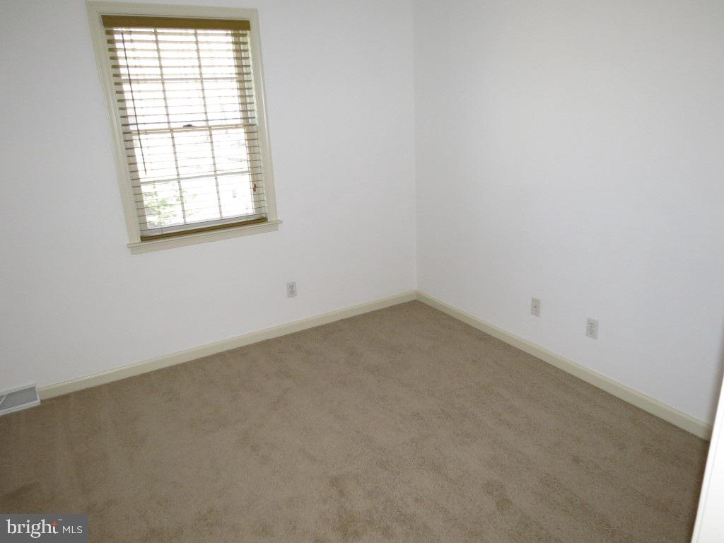 215 Taylor Road York, PA 17406 - Photo 21 of 36 Gallery Image 21